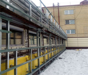 1 февраля начат монтаж подсистемы вентилируемого фасада под  облицовку металлокассетами, производства Кровля32. 
